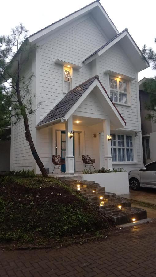 Alana Farmhouse Syariah Villa Garut Exterior foto